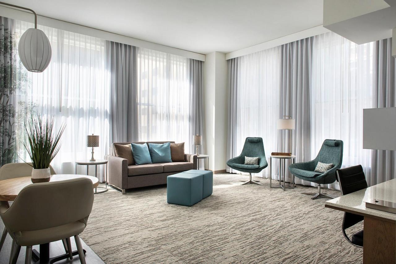 Even Hotel Pittsburgh Downtown By Ihg Exterior photo