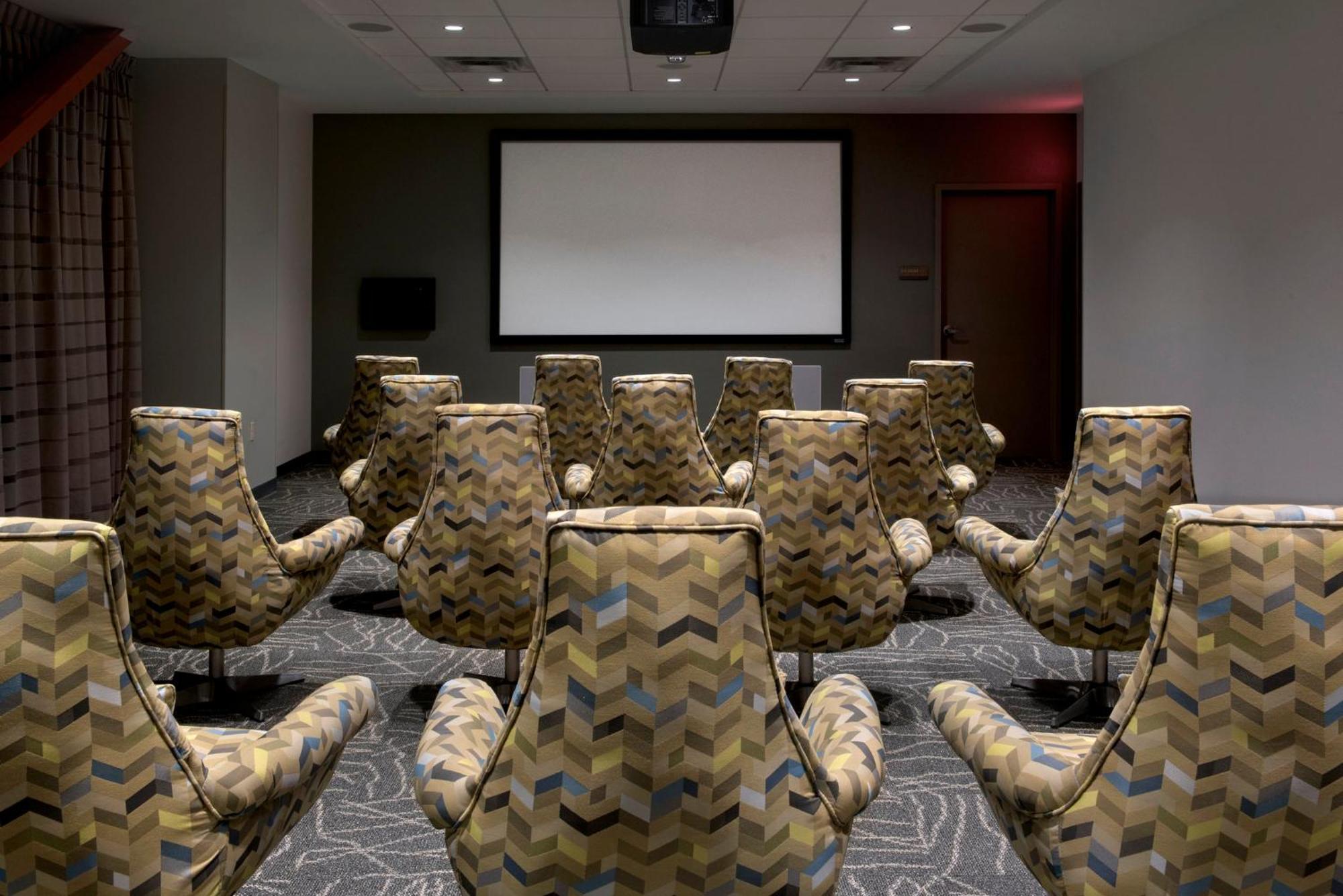 Even Hotel Pittsburgh Downtown By Ihg Exterior photo